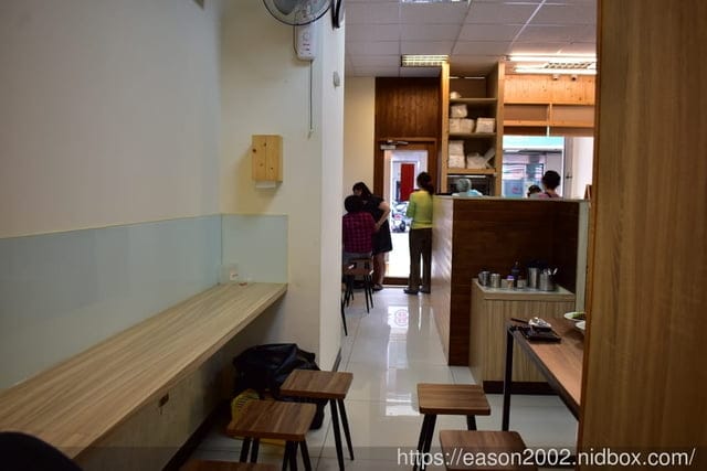 台北美食推薦。＃蘭花亭涼麵(老店)麵舖。涼麵/熱麵/湯品。新品上市日式炙火燒肉拌麵，好吃推薦！