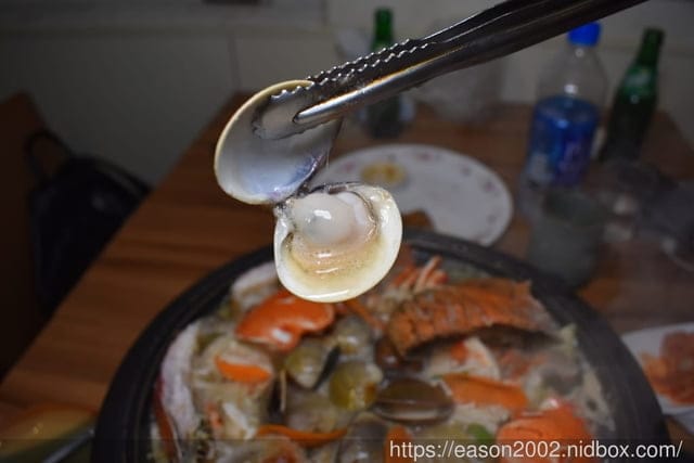 基隆美食推薦。金鍋聚精緻鍋物。食材新鮮嚴選，每日當日配送，超新鮮