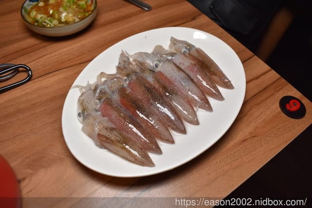 基隆美食推薦。金鍋聚精緻鍋物。食材新鮮嚴選，每日當日配送，超新鮮