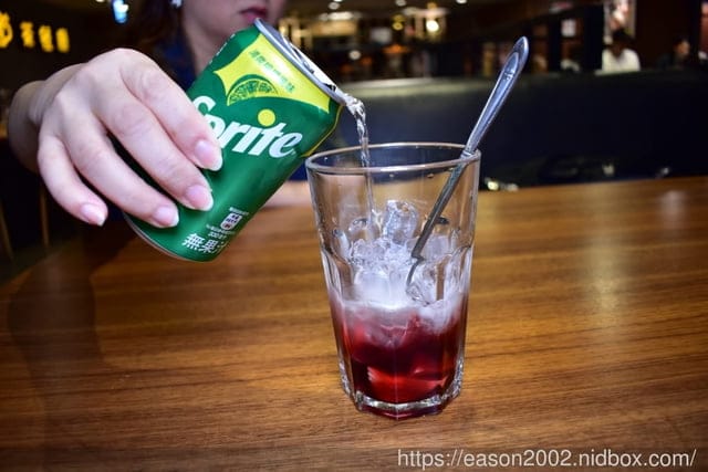板橋美食推薦。彌墩道茶餐廳（板橋誠品店）。特色港式小點只要NT＄98，正統道地的港式飲茶