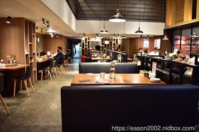 板橋美食推薦。彌墩道茶餐廳（板橋誠品店）。特色港式小點只要NT＄98，正統道地的港式飲茶