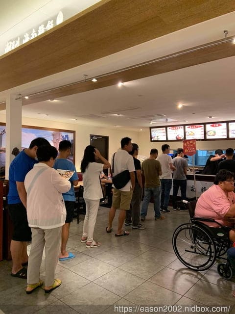 潮星州海南雞飯（信義誠品店/亞東店/徐匯廣場）。百貨美食街美食。正統的海南雞飯