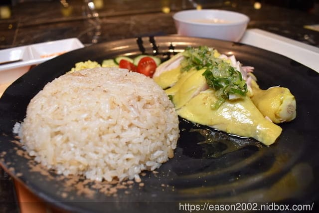 潮星州海南雞飯（信義誠品店/亞東店/徐匯廣場）。百貨美食街美食。正統的海南雞飯
