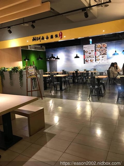 潮星州海南雞飯（信義誠品店/亞東店/徐匯廣場）。百貨美食街美食。正統的海南雞飯
