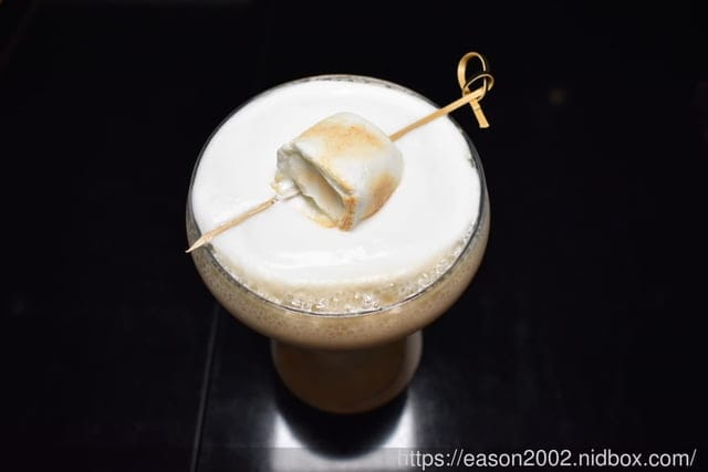 台北天母餐酒館推薦。IcoNiq 餐酒館。特色調酒，讓人心花怒放