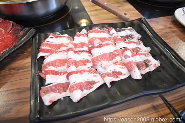 板橋美食推薦。現煮食麻辣鴛鴦火鍋吃到飽。NT＄799享受頂級食材，吃到飽，吃好吃滿