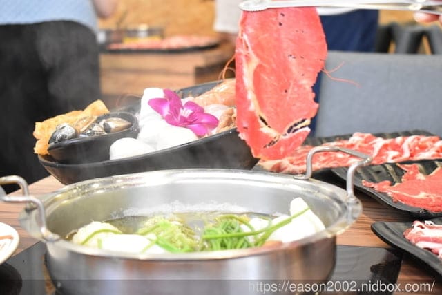 板橋美食推薦。現煮食麻辣鴛鴦火鍋吃到飽。NT＄799享受頂級食材，吃到飽，吃好吃滿