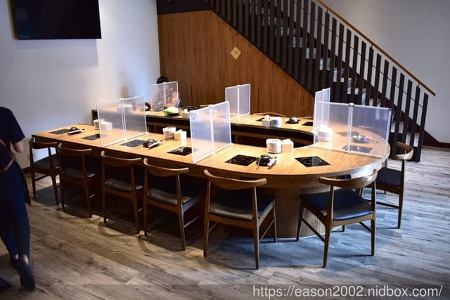 捷運淡水線竹圍站美食。＃鰭川四季鍋物。敲碗激推，來店消費，主餐免費續盤（份量一模一樣）