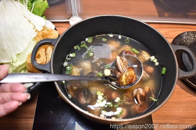 捷運淡水線竹圍站美食。＃鰭川四季鍋物。敲碗激推，來店消費，主餐免費續盤（份量一模一樣）