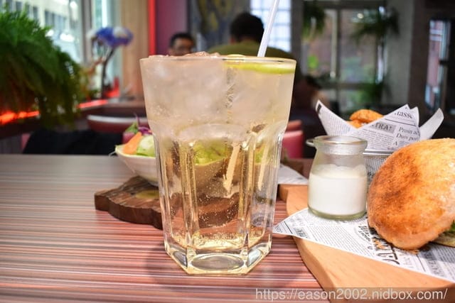 西門町早午餐。Bear Junkies 熊飲（早午餐/酒吧）。週末悠閒愉悅的早午餐