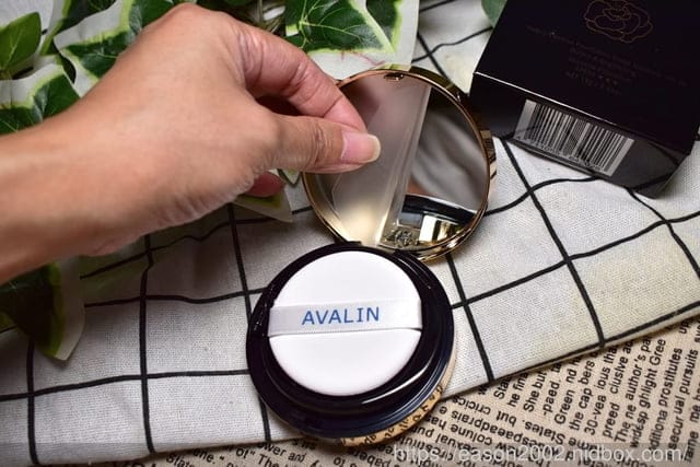 AVALIN水嫩靚透氣墊粉餅(經典款)。自然色。輕薄的自然裸妝，高遮瑕，不死白