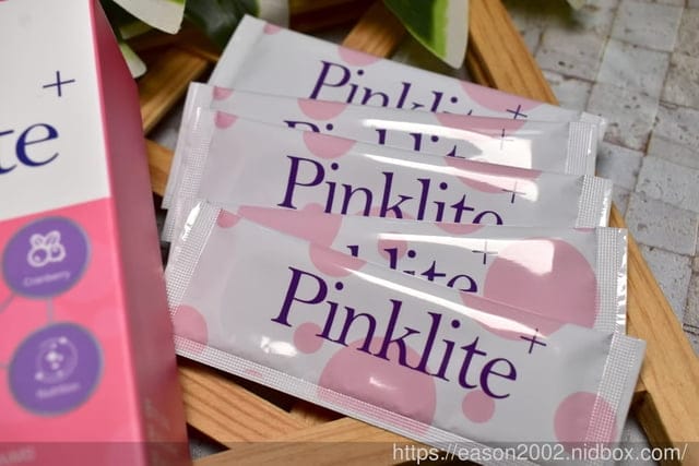 （文末抽獎）蜜拉克露 Pinklite+ 膠原蛋白小粉包。香甜的苺果風味，就像在吃糖果一樣，也能補充膠原蛋白