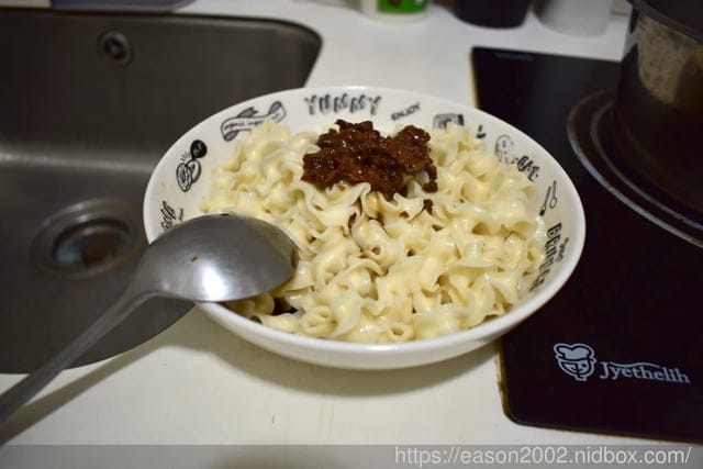 漢來美食 來拌麵＋雙蔥餅。椒麻醬香/胡麻椒香。下班後的小確幸。輕鬆完成名店般的滋味