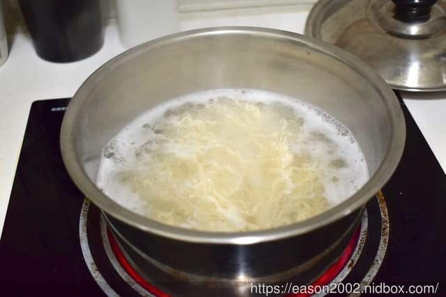 漢來美食 來拌麵＋雙蔥餅。椒麻醬香/胡麻椒香。下班後的小確幸。輕鬆完成名店般的滋味