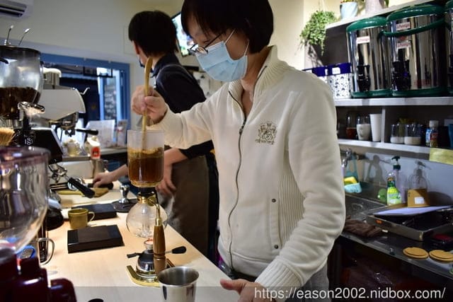 內湖咖啡廳。空中補給雲端咖啡館。距離捷運港墘站步行不到10分鐘即可抵達