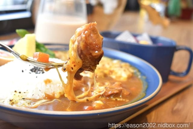 桃園咖理飯推薦。mu curry 暮。桃園藝文特區美食推薦，咖理搭配炙燒起司，就是絕配。桃園外送餐盒＆餐酒館