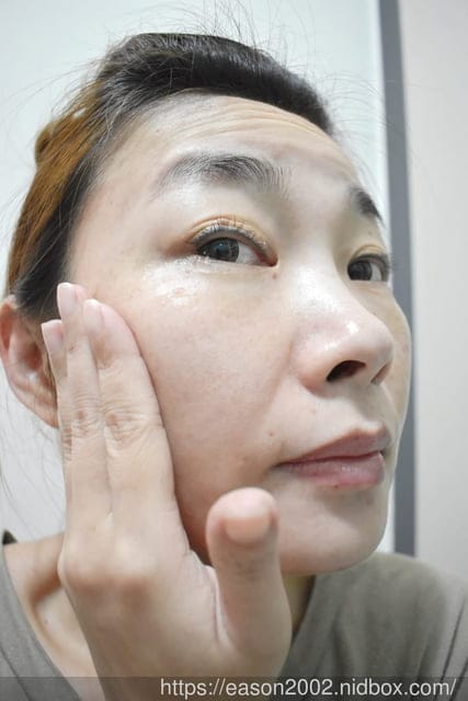 艾洛伊絲ELOISE-奇肌賦活精華。採用高端生物科技技術，萃取培養出高效能防護修補因子。小分子好吸收，保濕滋潤不黏膩