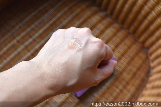 艾洛伊絲ELOISE-奇肌賦活精華。採用高端生物科技技術，萃取培養出高效能防護修補因子。小分子好吸收，保濕滋潤不黏膩