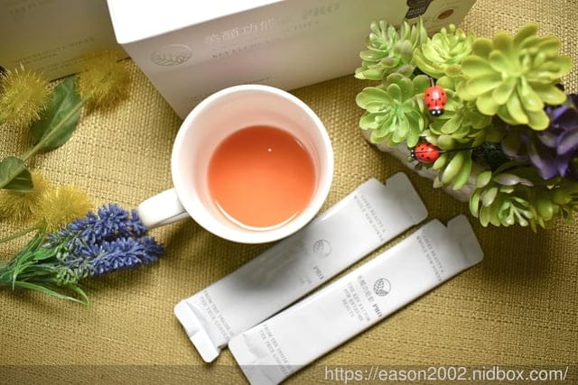 2022最夯保養聖品。名絢生技 美顏功能飲pro。無防腐劑，方便隨手包設計，隨時補充美顏成分。懶人最愛保養飲品