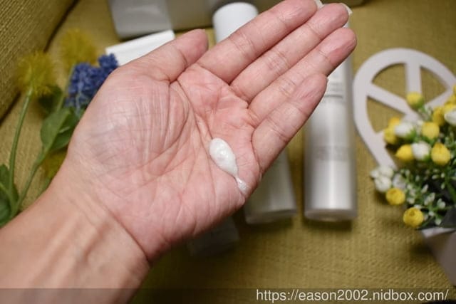 2022懶人保養推薦。何謂美洗安蜜套組。極簡保養，潔淨舒壓洗面乳+高端精華水安瓶+亮顏保濕蜜蜜霜。MIT保養品推薦
