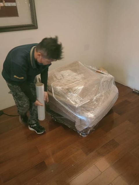 台中搬家公司推薦。上富駿台中搬家公司。合法執照，計費合理。台中專業搬家公司推薦