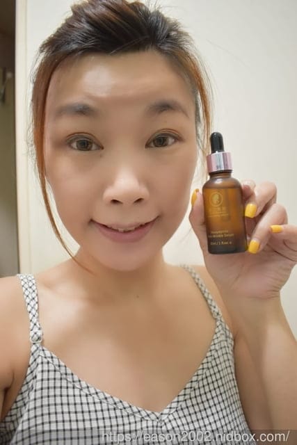抗老精華液推薦。愛巳美妝-六胜肽抗皺精華液。抗老緊緻，同時滋潤肌膚，維持肌膚油水混合