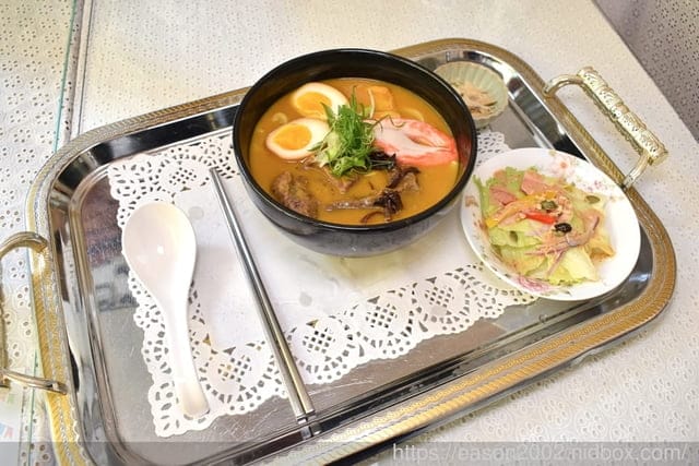 中山咖哩/中山甜點推薦。Moni咖哩中山旗艦店。不使用塊狀咖哩，堅持食材新鮮嚴選