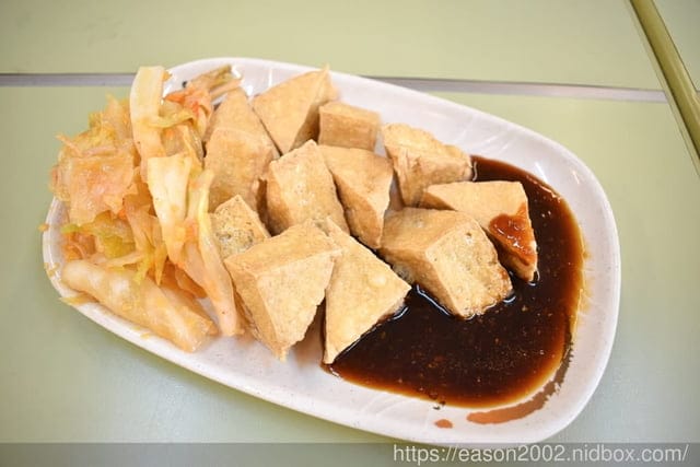 板橋中山公園麵線（淡水店）。淡水麵線推薦。綜合麵線＋臭豆腐＋涼麵。一年四季都合宜的銅板價美食