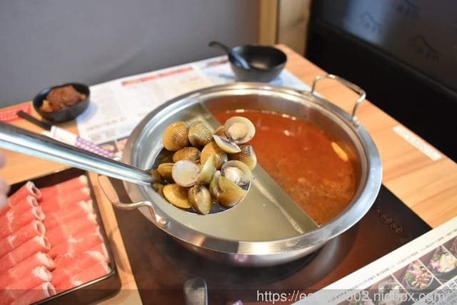 土城火鍋吃到飽。好食吃到飽涮涮鍋土城旗艦店。平日中午只要329吃到飽（平日晚上＆假日389），無限量供應。限時90分鐘