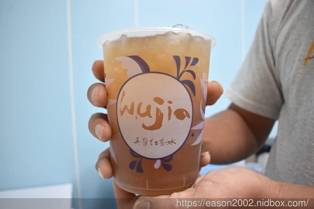 古字味紅茶推薦。#吳家紅茶冰。清涼消暑又解渴，從中南部展店至北台灣，中央工廠運送茶飲，全程保留風味