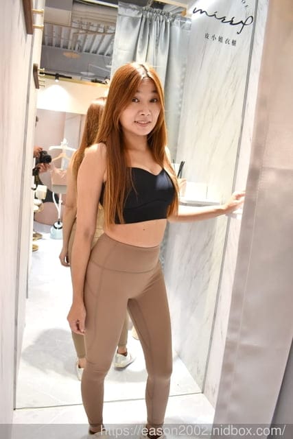 台北信義新天地。#皮小姐衣櫃 。內衣、BRATOP等內著服飾。內衣試穿心得分享