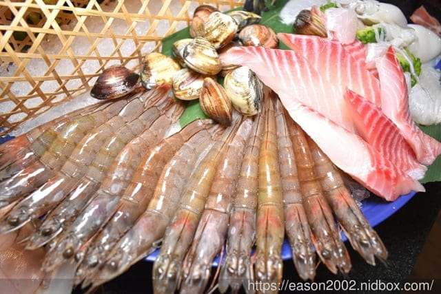 台北火鍋推薦。火鍋第一品牌，樂多多集團。肉多多火鍋松山健康營業所。三人行，必有麻辣吃。三份套餐即贈一鍋，爆炒川府麻辣鍋。打卡再送肉，吃好吃滿