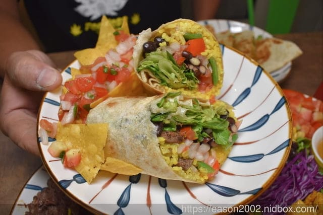 內湖taco，捲餅，薄餅burrito。RJK羅傑斯墨西哥廚房。全手作醬料，沾醬，主食，口味清爽不油膩。近港墘站1號出口