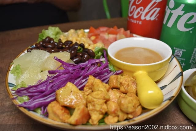 內湖taco，捲餅，薄餅burrito。RJK羅傑斯墨西哥廚房。全手作醬料，沾醬，主食，口味清爽不油膩。近港墘站1號出口