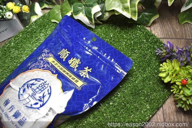 翰方御品 順孅茶。大魚大肉後的方便養生保養。洛神花香，微酸好喝，熱熱喝，更舒暢