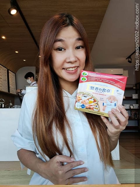 日本賢者之食桌。含有經過特殊處理的膳食纖維，可以作用吃進來的糖分和油脂，推薦給擔心高糖油膩飲食的你