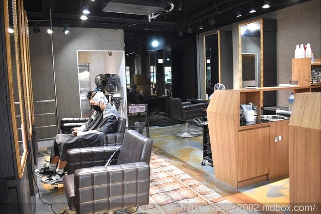 板橋護髮推薦。#Wor hair 新埔店。女生燙或染1500 不分長短包含洗加剪
