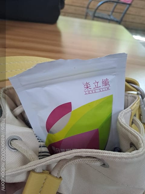 樂立纖 明日葉膠囊(60粒/包)。給你六大抗老配方 抗老、調理、滋補、防禦、抗病、活化，一次滿足