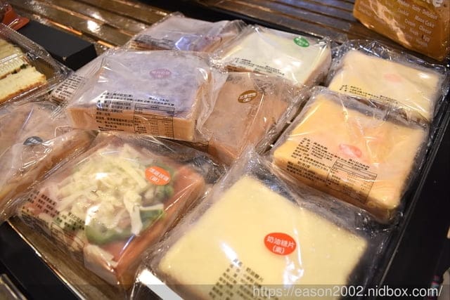 宅配美食。愛維爾手感烘培坊。用微波爐也能讓冷凍厚片吐司，輕鬆美味上桌