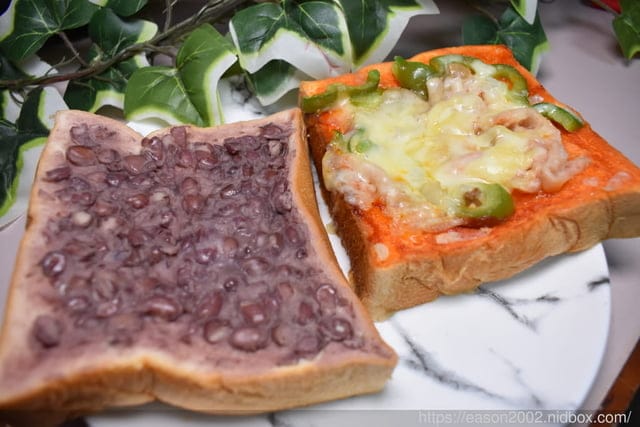 宅配美食。愛維爾手感烘培坊。用微波爐也能讓冷凍厚片吐司，輕鬆美味上桌