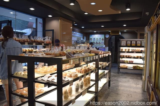 宅配美食。愛維爾手感烘培坊。用微波爐也能讓冷凍厚片吐司，輕鬆美味上桌