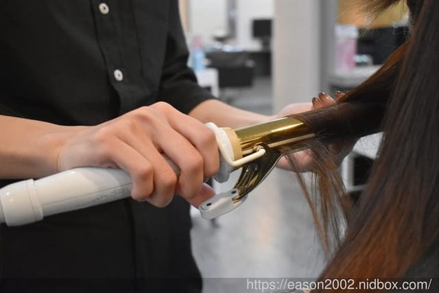 板橋染髮推薦。＃Wor hair 府中店。想到整髮，就想到 Wor hair，全省多家分店。女生燙或染1500 不分長短包含洗加剪