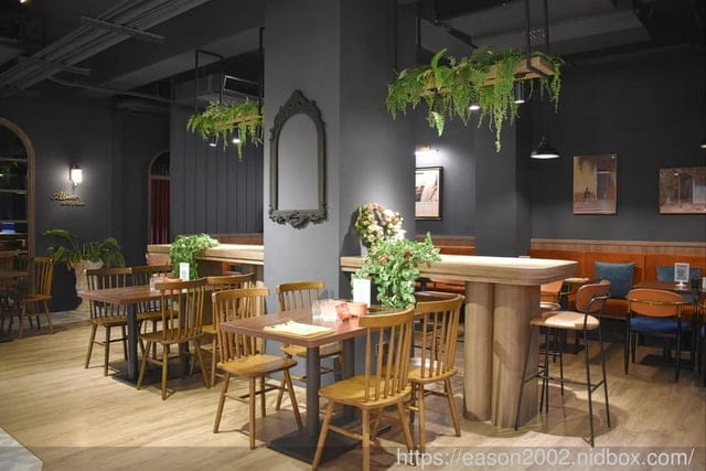 台中北屯聚餐餐廳。Alisa CAFE & Bistro 愛莉沙咖啡。餐酒館 浪漫約會首選，餐點精緻細膩
