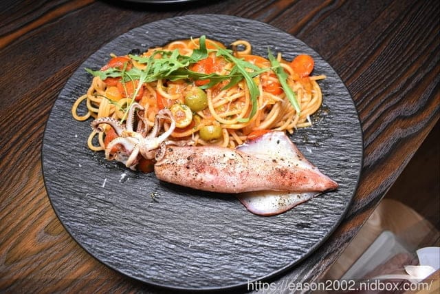 台中北屯聚餐餐廳。Alisa CAFE & Bistro 愛莉沙咖啡。餐酒館 浪漫約會首選，餐點精緻細膩