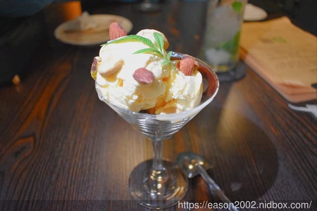 台中北屯聚餐餐廳。Alisa CAFE & Bistro 愛莉沙咖啡。餐酒館 浪漫約會首選，餐點精緻細膩