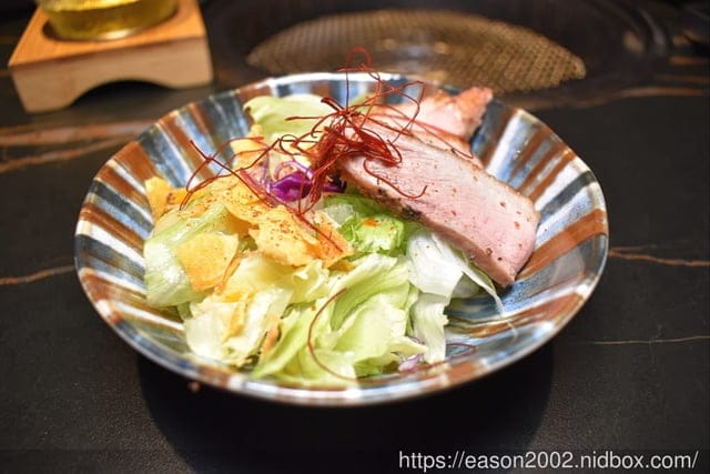新竹美食|山上走走 日式無菜單燒肉專門店。浪漫夢幻海底世界享受頂級A5和牛/飯後甜品：金箔霜淇淋