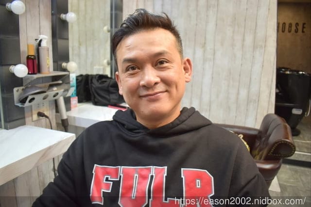 輕鬆終極灰白髮。SOFEI舒妃 型色家蓋白髮染髮霜。極度顯色，連黑髮也能上色！！！ #5/7 琥珀綜