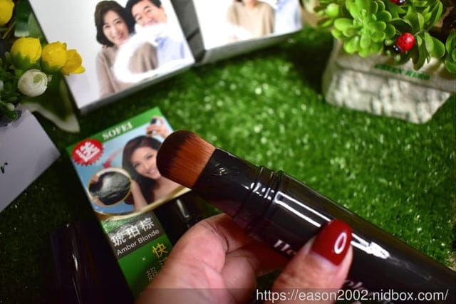 輕鬆終極灰白髮。SOFEI舒妃 型色家蓋白髮染髮霜。極度顯色，連黑髮也能上色！！！ #5/7 琥珀綜