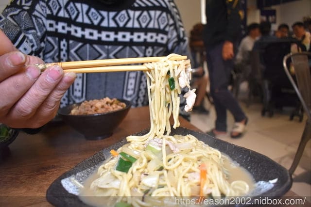 蘇澳美食推薦。食令鮮魚湯，每日新鮮漁貨，新鮮滿料的煙仔虎鮮魚湯，只要NT$90