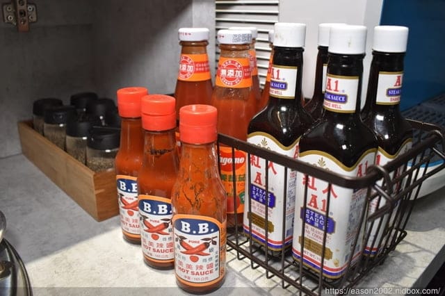 土城牛排 | 牛轉乾坤牛排-土城店，享受平價大口吃肉的快感，飲料、湯品、麵包、冰淇淋 無限量供應
